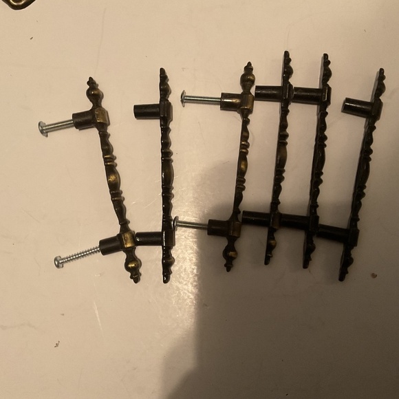 6 matching vintage Amerock pull handles from the 70’s, restoration projects. - Picture 4 of 9